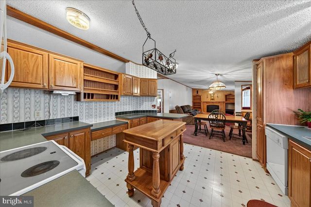 220 CHALKLEVEL RD, Louisa, VA 23093