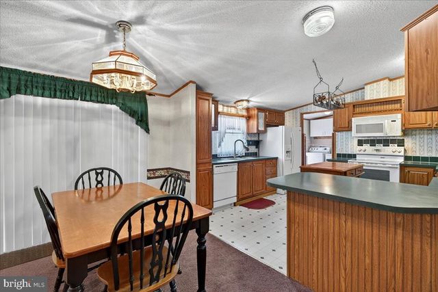 220 CHALKLEVEL RD, Louisa, VA 23093