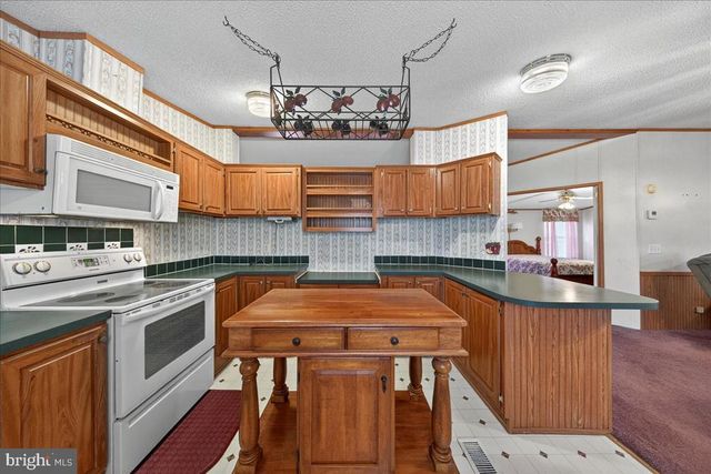 220 CHALKLEVEL RD, Louisa, VA 23093