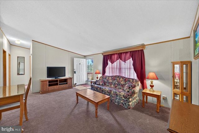 220 CHALKLEVEL RD, Louisa, VA 23093