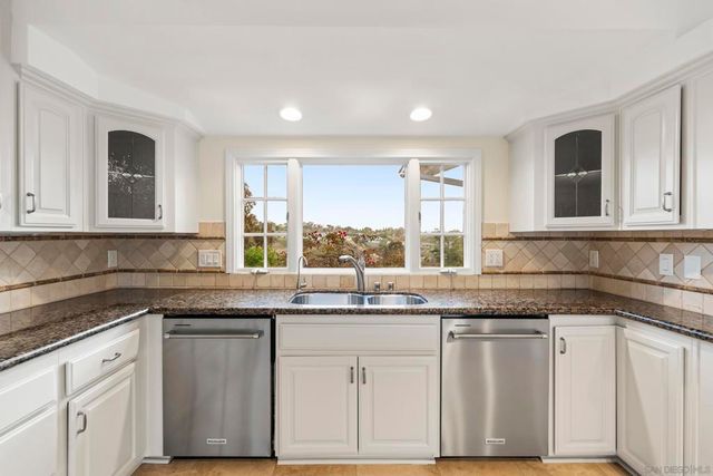 16551 Zumaque, Rancho Santa Fe, CA 92067