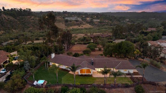 16551 Zumaque, Rancho Santa Fe, CA 92067