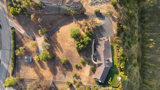 16551 Zumaque, Rancho Santa Fe, CA 92067