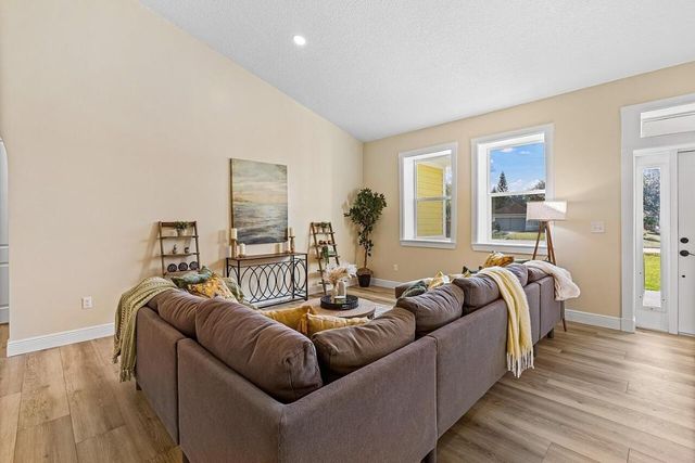 7780 92nd Avenue, Vero Beach, FL 32967