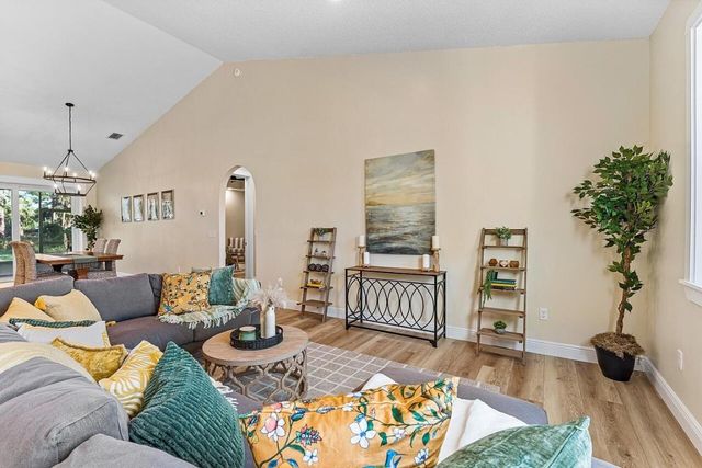 7780 92nd Avenue, Vero Beach, FL 32967