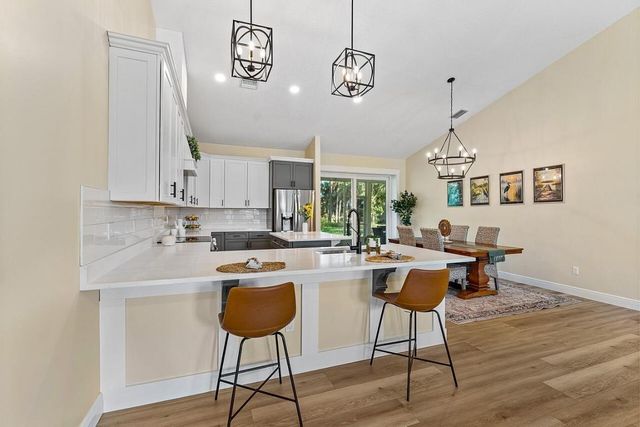 7780 92nd Avenue, Vero Beach, FL 32967