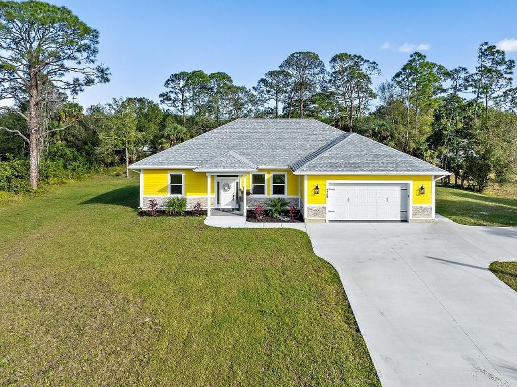 7780 92nd Avenue, Vero Beach, FL 32967