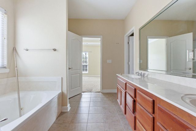 1 Nickel Cove, Alexander, AR 72002