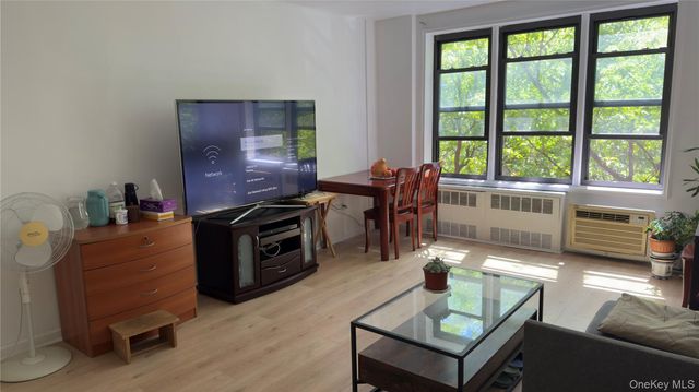 58-03 Calloway Street 4H, Corona, NY 11368