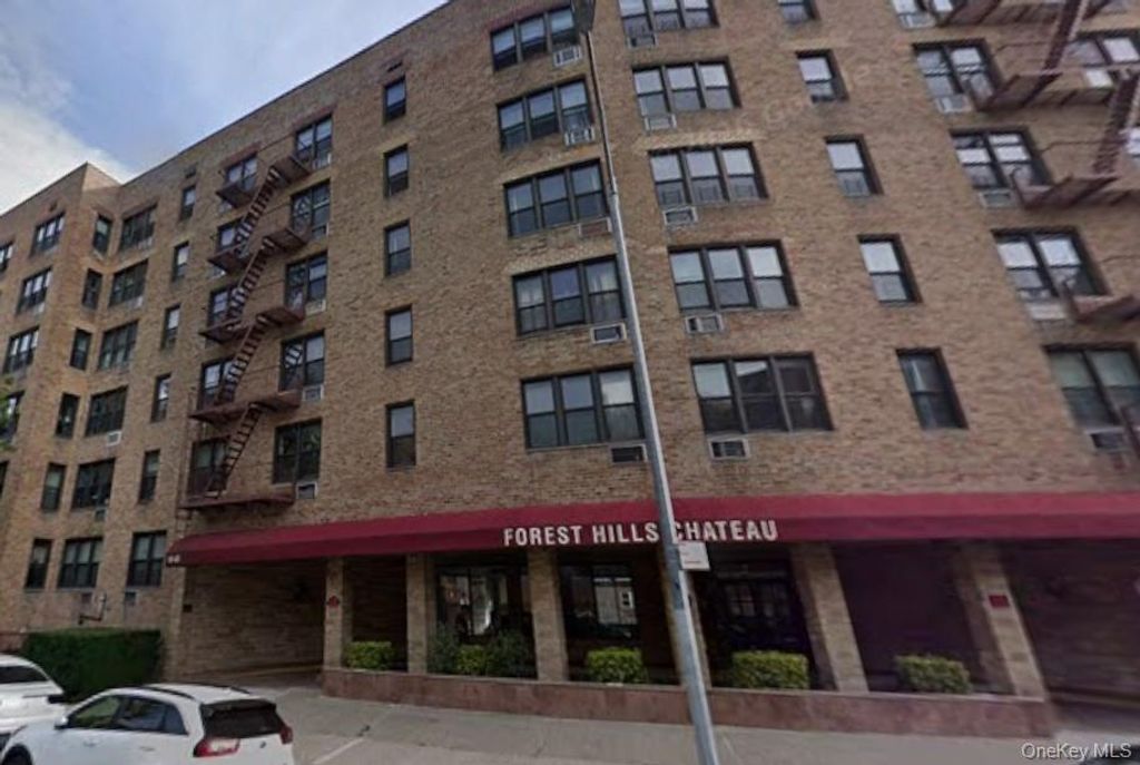 58-03 Calloway Street 4H, Corona, NY 11368