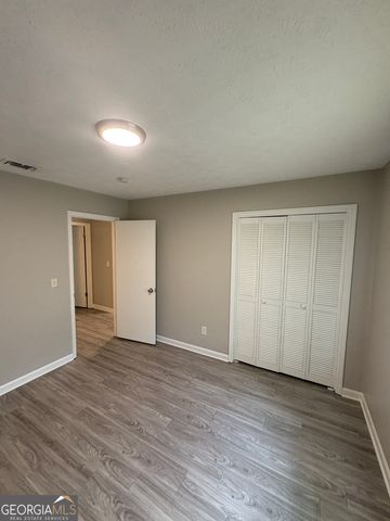 549 Greenview Avenue SE, Conyers, GA 30094