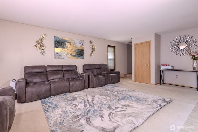 1305 Browns Point Boulevard, Tacoma, WA 98422