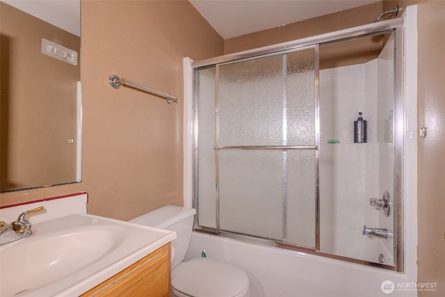 1305 Browns Point Boulevard, Tacoma, WA 98422