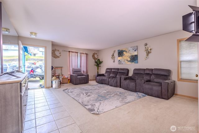 1305 Browns Point Boulevard, Tacoma, WA 98422