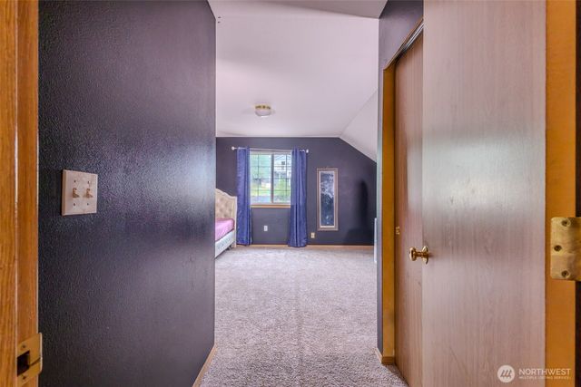 1305 Browns Point Boulevard, Tacoma, WA 98422