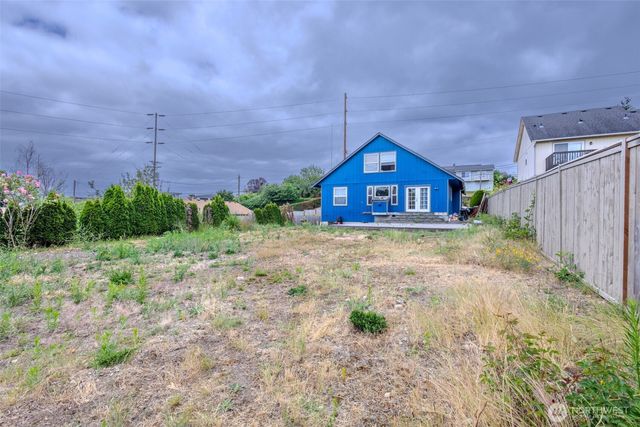 1305 Browns Point Boulevard, Tacoma, WA 98422