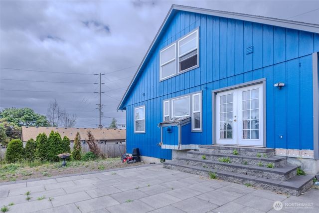 1305 Browns Point Boulevard, Tacoma, WA 98422