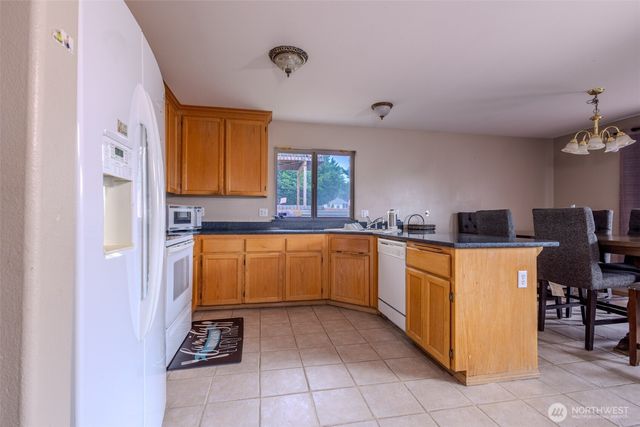 1305 Browns Point Boulevard, Tacoma, WA 98422