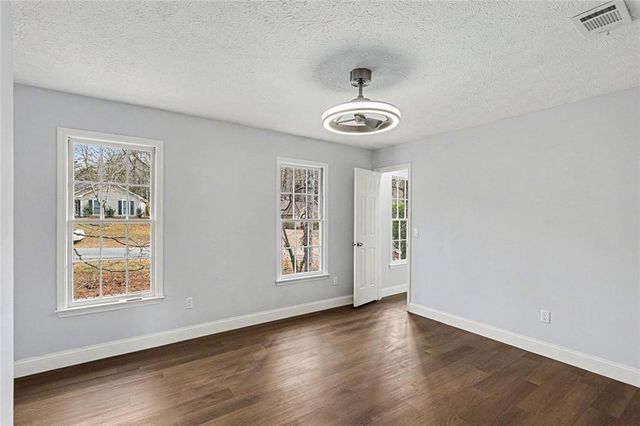 2072 Arbor Forest SW Drive, Marietta, GA 30064