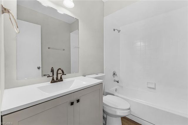 703 12th AVE 69, Cape Coral, FL 33990