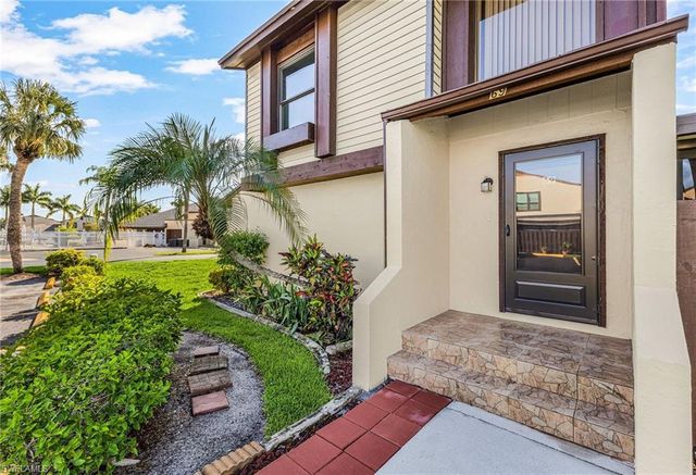 703 12th AVE 69, Cape Coral, FL 33990
