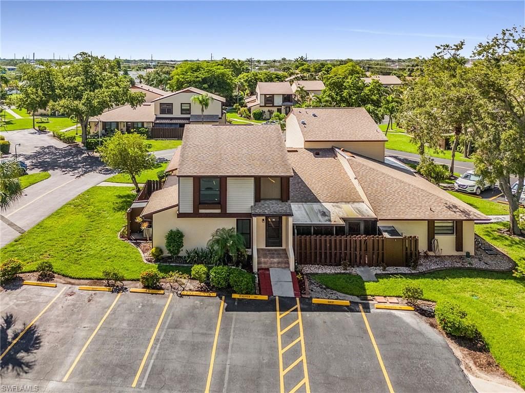 703 12th AVE 69, Cape Coral, FL 33990