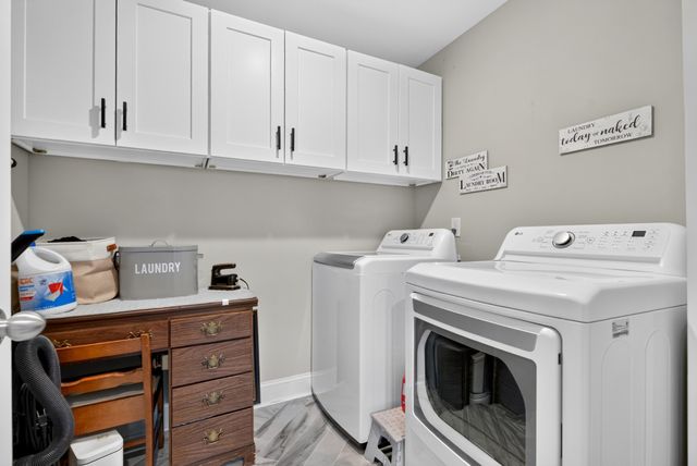 2422 Bucklin Dr, Clarksville, TN 37042