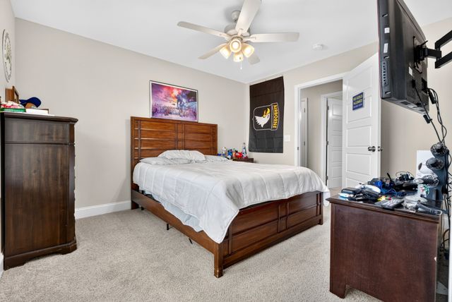 2422 Bucklin Dr, Clarksville, TN 37042