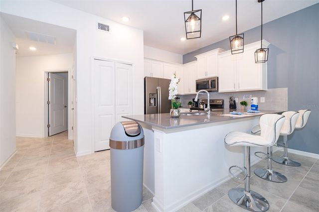 8899 CABOT CLIFFS DRIVE 102, Davenport, FL 33896