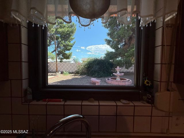 1085 S Highway 80, Benson, AZ 85602