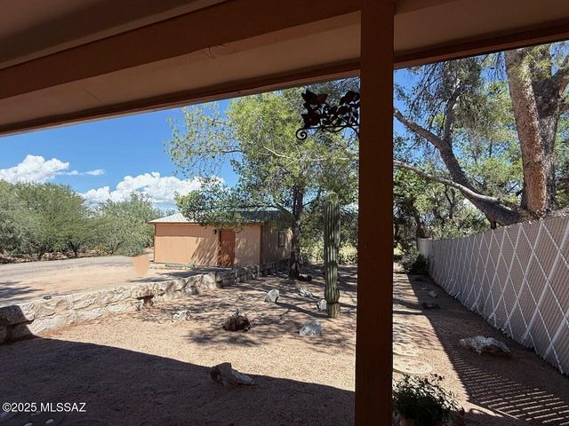 1085 S Highway 80, Benson, AZ 85602