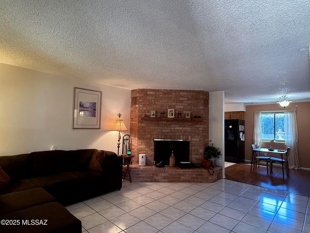 1085 S Highway 80, Benson, AZ 85602