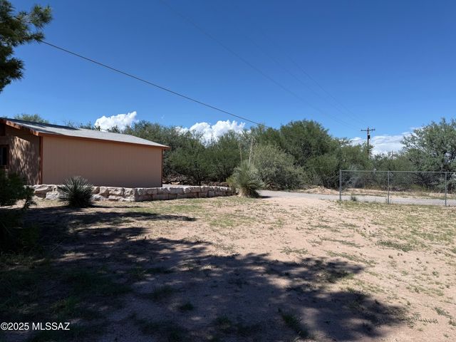 1085 S Highway 80, Benson, AZ 85602