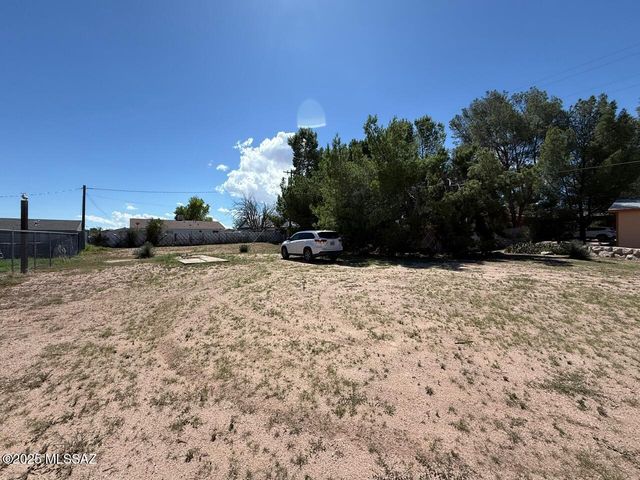 1085 S Highway 80, Benson, AZ 85602