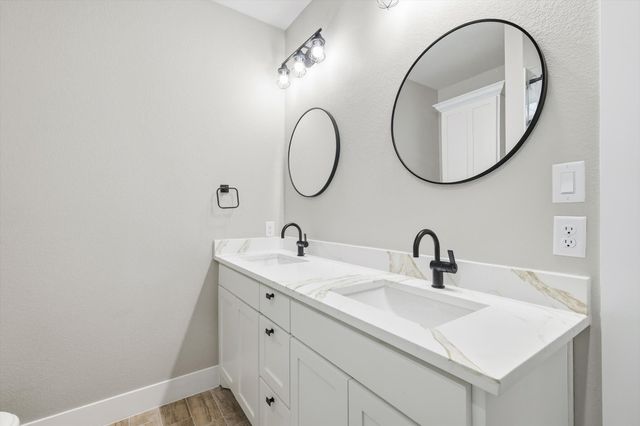 859 HARBOR POINT, Gun Barrel City, TX 75156