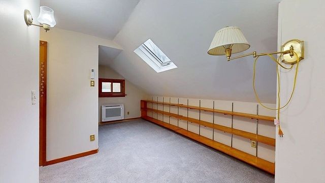 86 Saint Nicholas Ave, Worcester, MA 01606