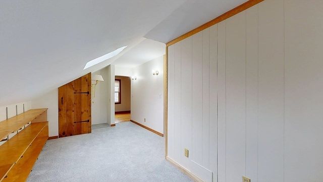 86 Saint Nicholas Ave, Worcester, MA 01606