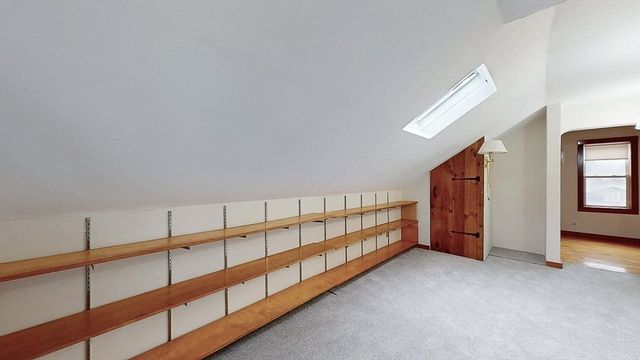 86 Saint Nicholas Ave, Worcester, MA 01606