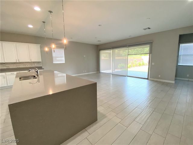 7583 Desert Rhyolite Street, Las Vegas, NV 89113