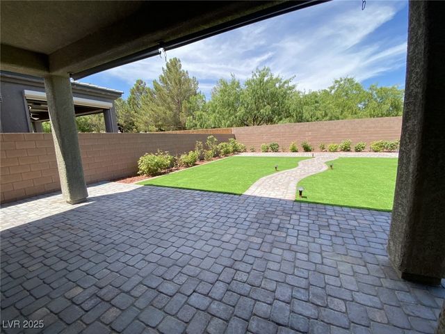 7583 Desert Rhyolite Street, Las Vegas, NV 89113