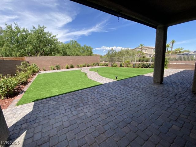 7583 Desert Rhyolite Street, Las Vegas, NV 89113