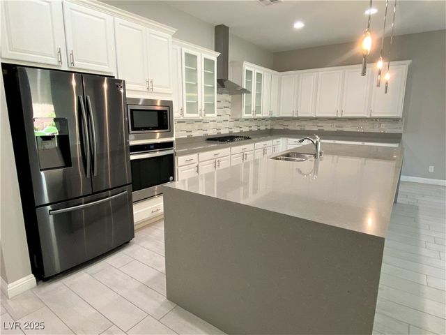 7583 Desert Rhyolite Street, Las Vegas, NV 89113