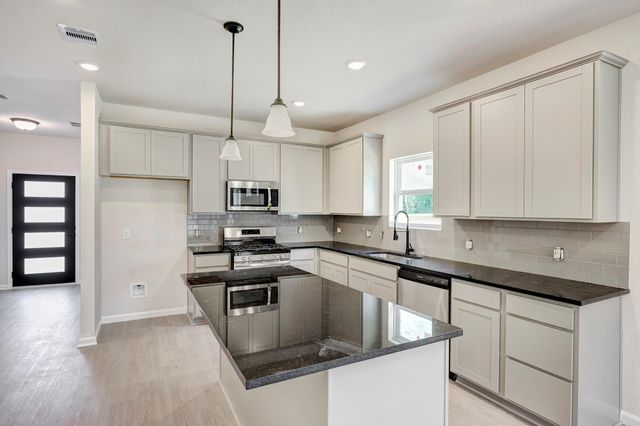 15130 Bank Swallow Place, Magnolia, TX 77354