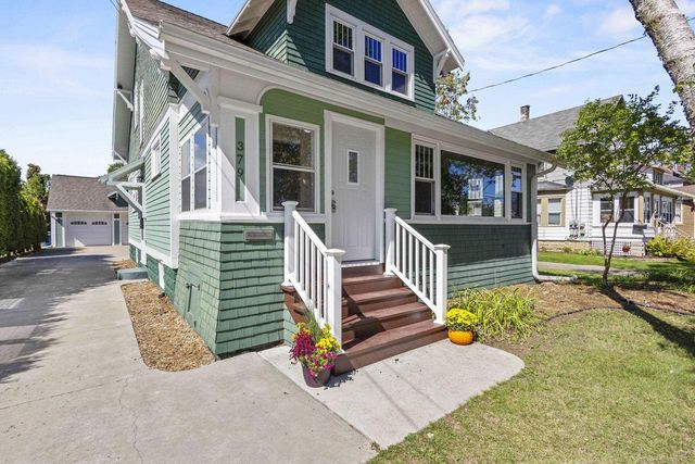 379 NAYMUT STREET, Menasha, WI 54952
