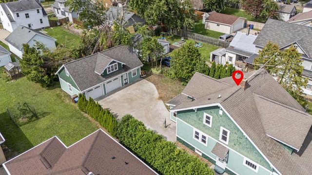 379 NAYMUT STREET, Menasha, WI 54952