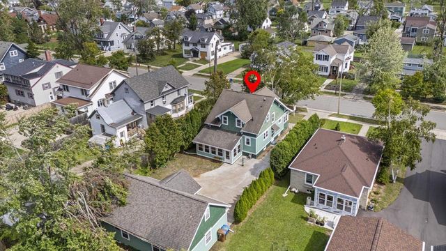 379 NAYMUT STREET, Menasha, WI 54952
