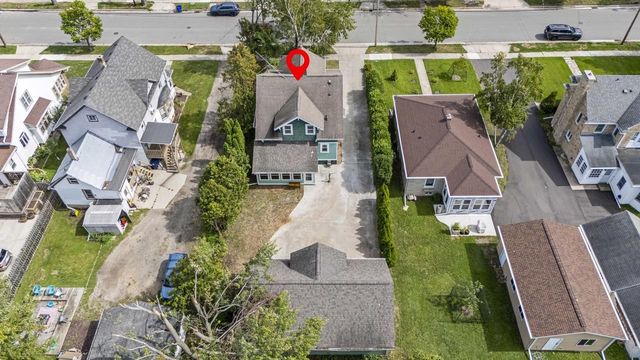 379 NAYMUT STREET, Menasha, WI 54952