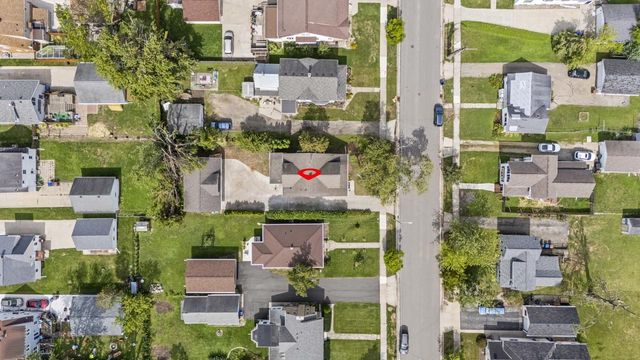 379 NAYMUT STREET, Menasha, WI 54952