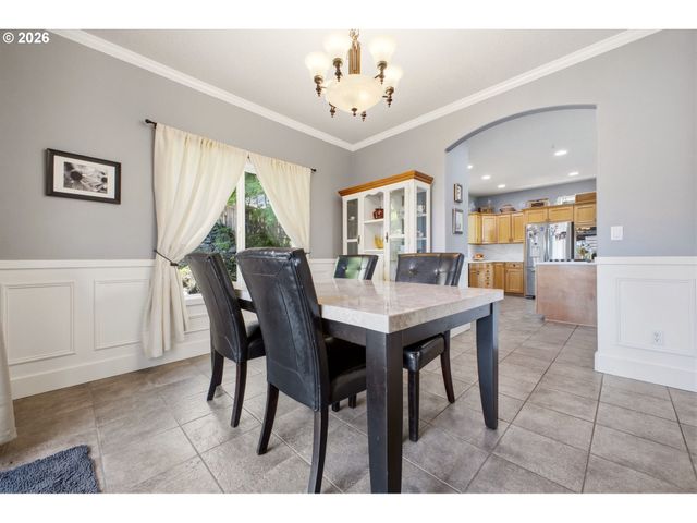 843 W Y St, Washougal, WA 98671