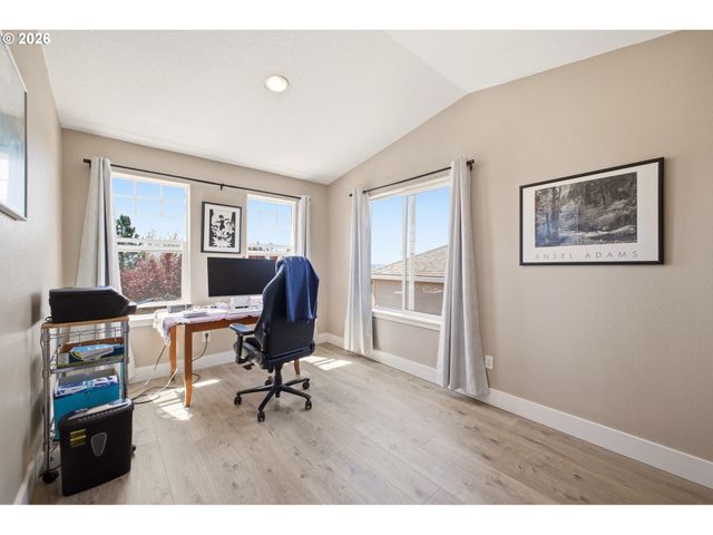 843 W Y St, Washougal, WA 98671